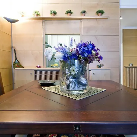 Apartament Maragall شقة *